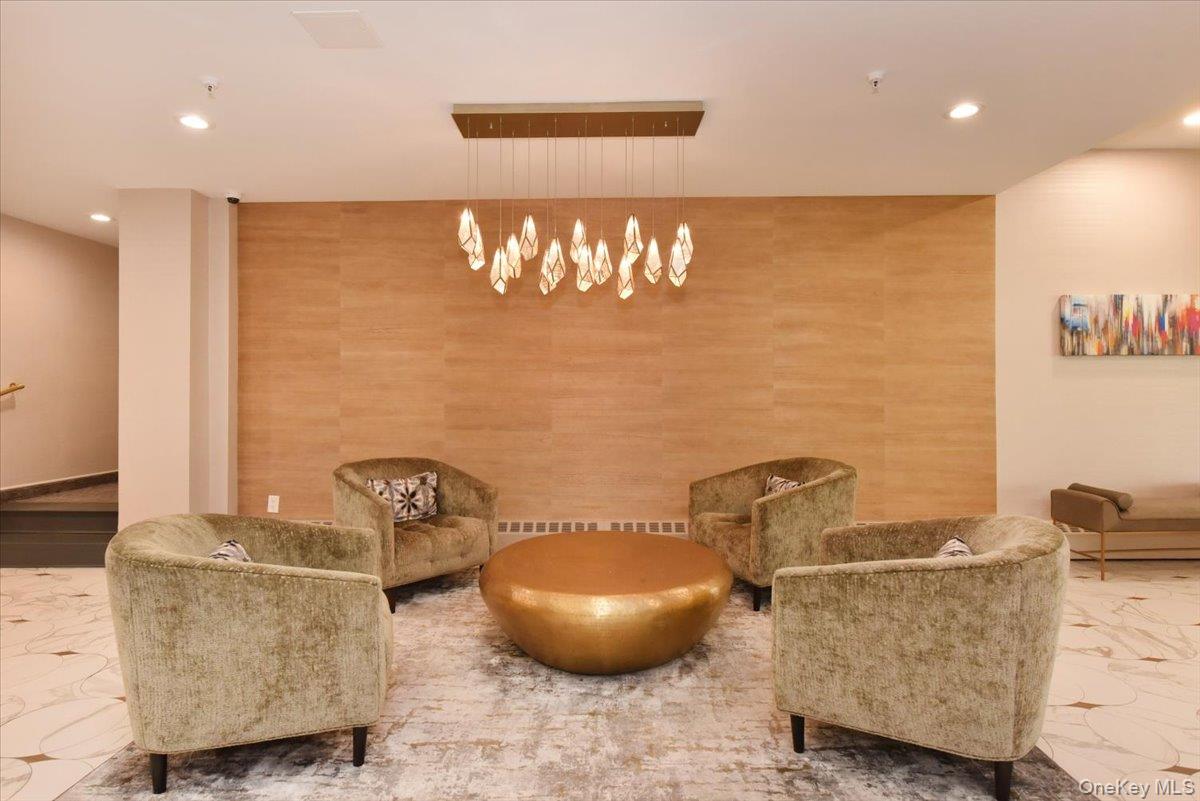 40 STONER Avenue 1-i