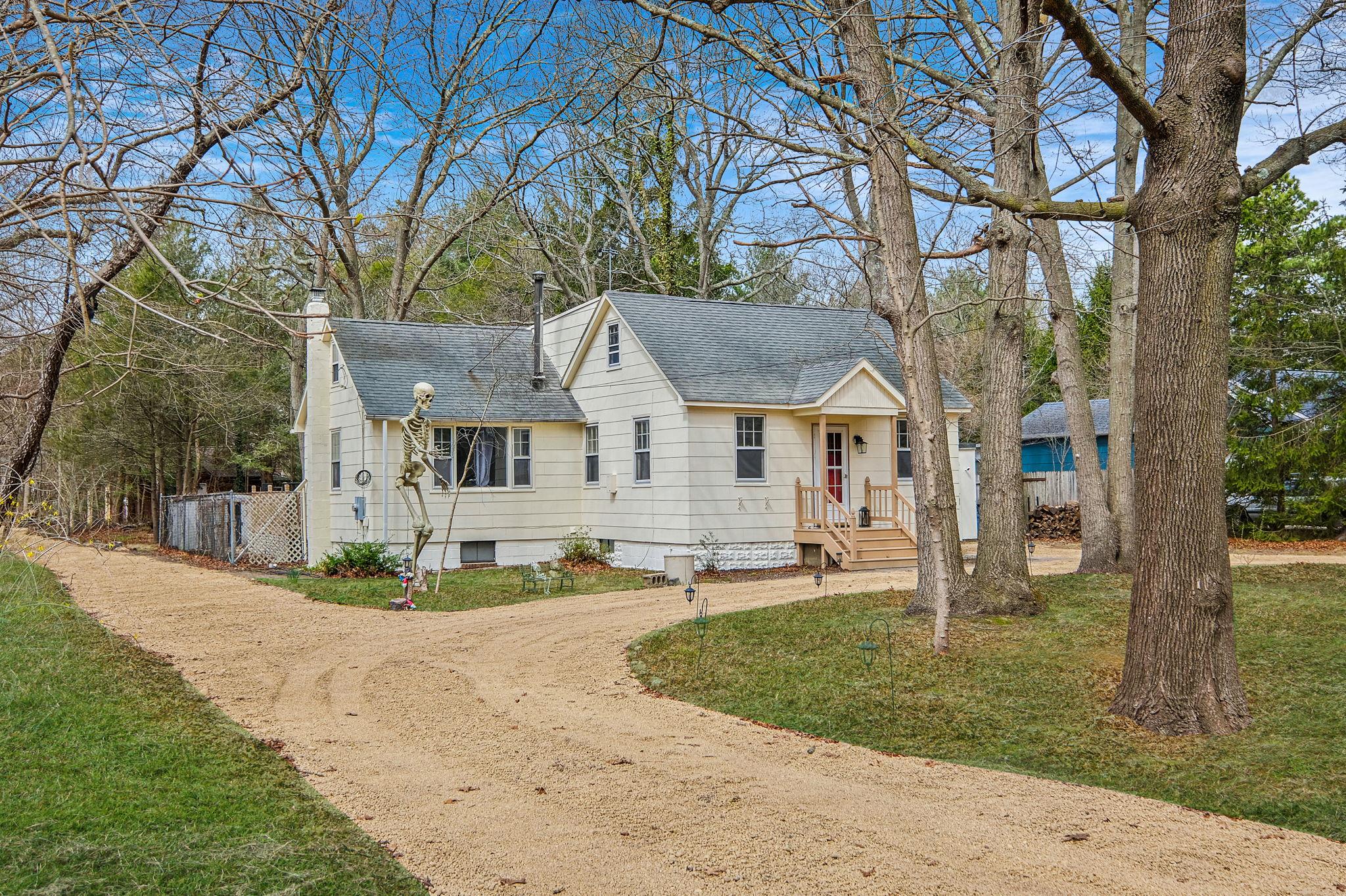 120 Lincoln Road, Medford, New York image 5