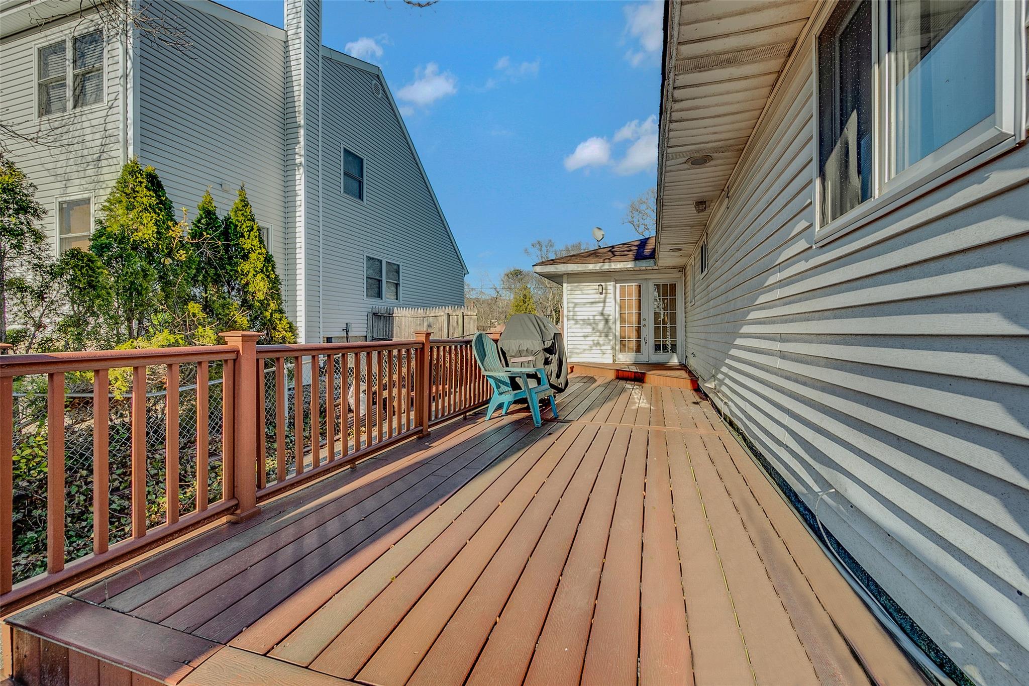 283 W End Avenue, Shirley, New York image 10