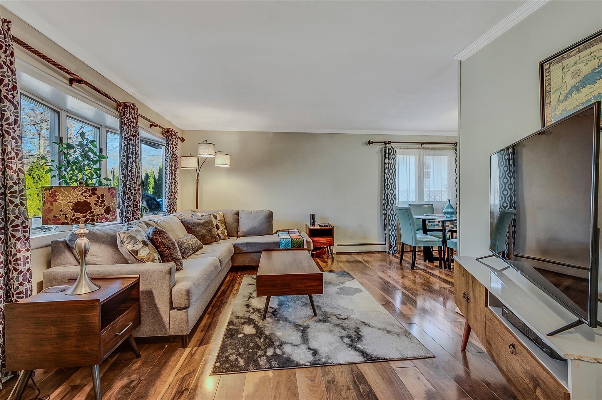 283 W End Avenue, Shirley, New York image 3