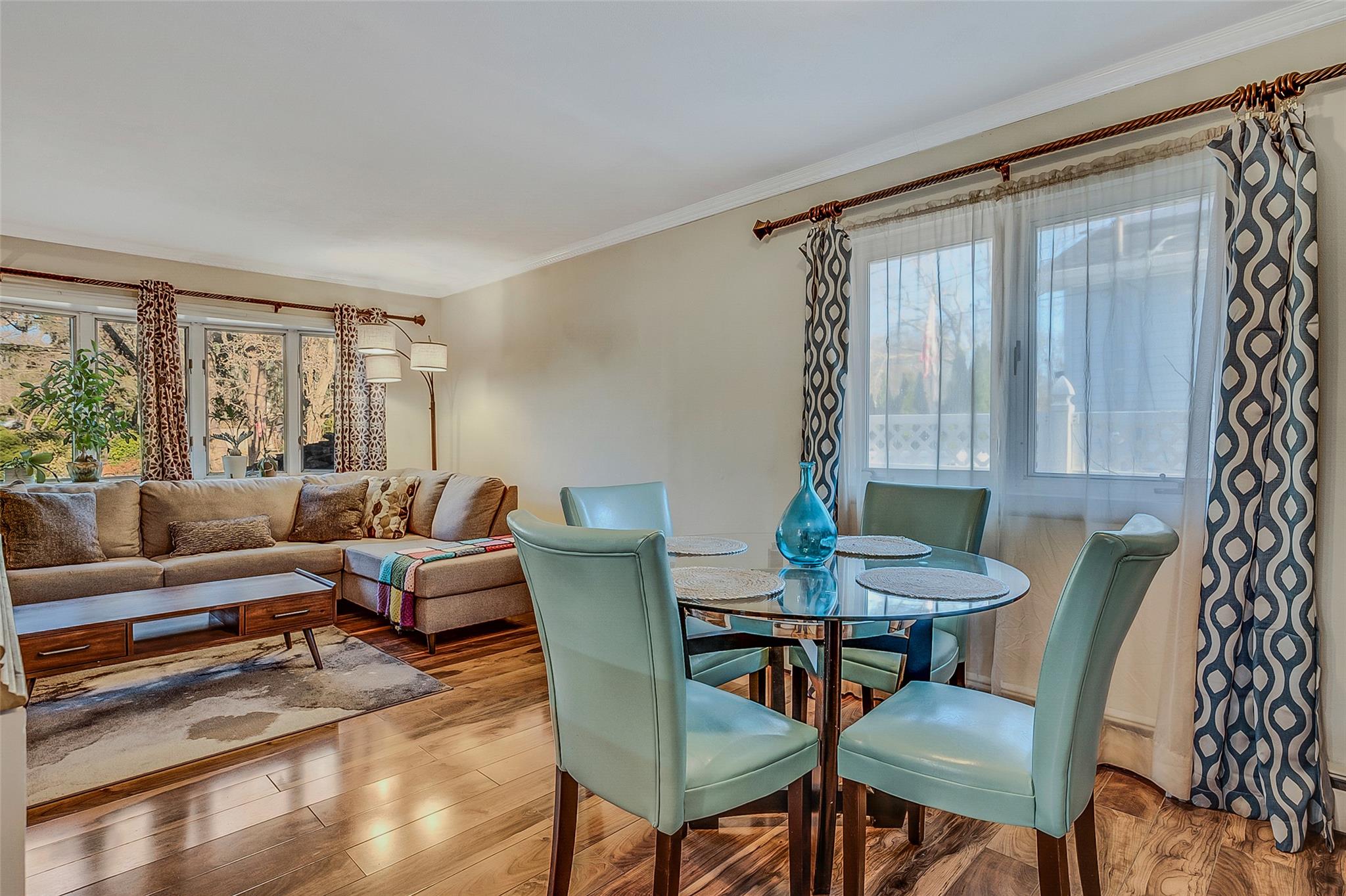 283 W End Avenue, Shirley, New York image 4
