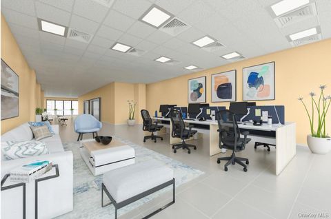 89 Bowery New York (Manhattan) NY 10002