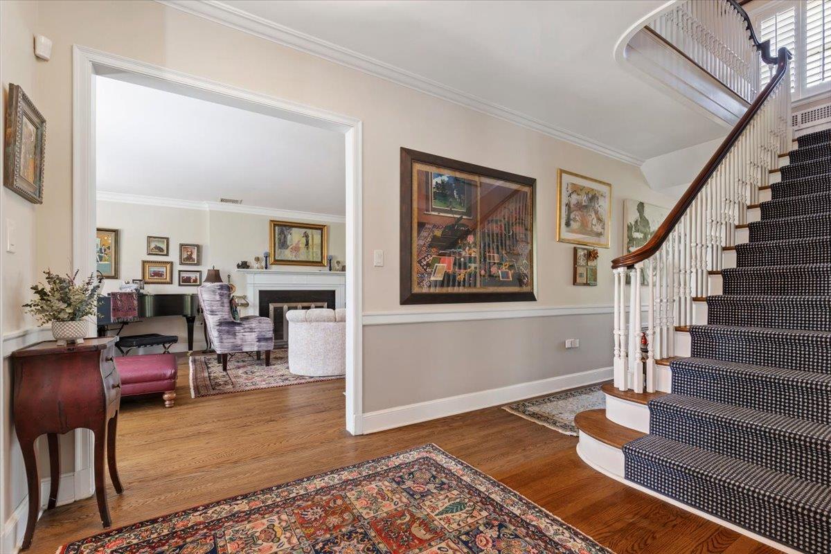 31 Colonial Road, White Plains, New York image 10
