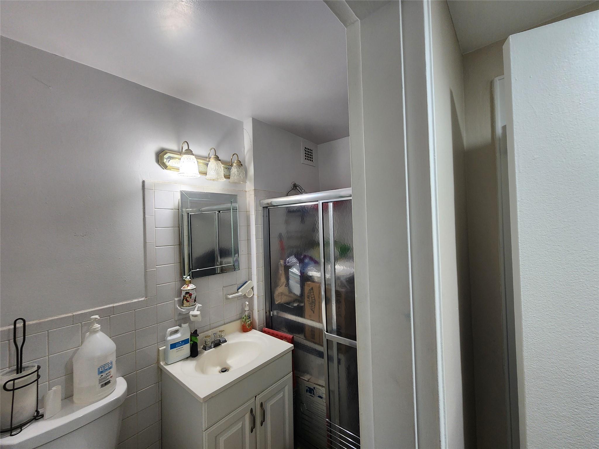 30 South Cole Ave #4F, Spring Valley, New York image 20