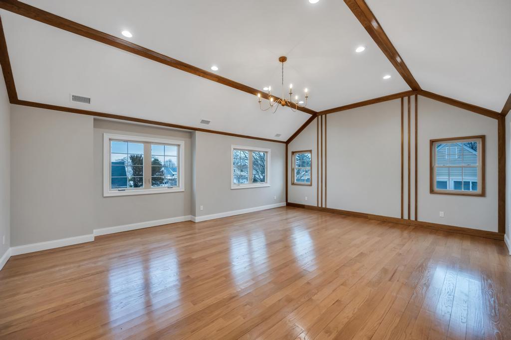 23 Grouse Lane, Levittown, New York image 16