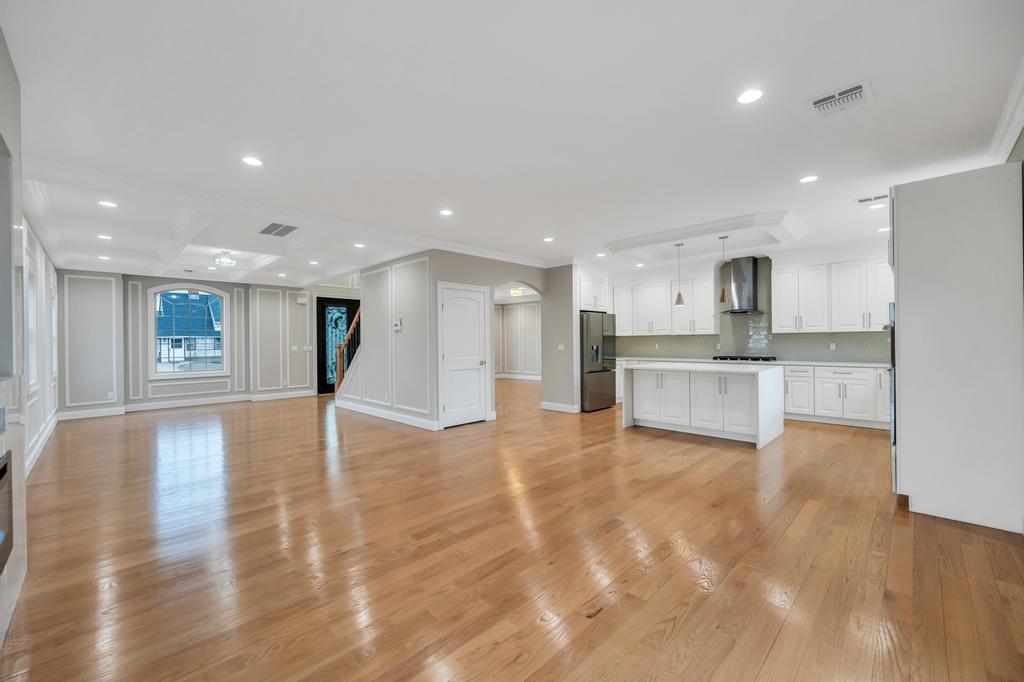 23 Grouse Lane, Levittown, New York image 14