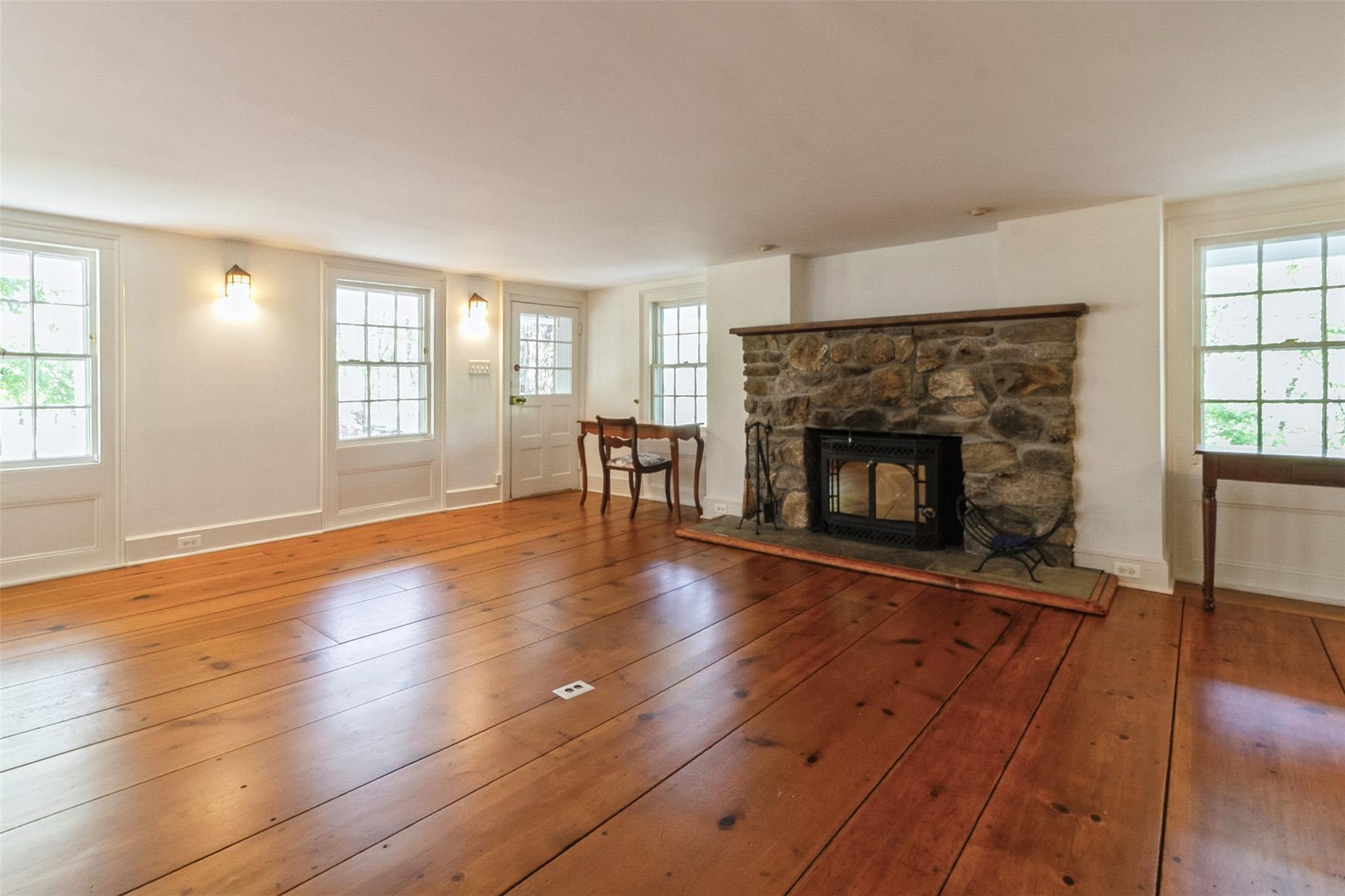 320 Illington Road, Ossining, New York image 11