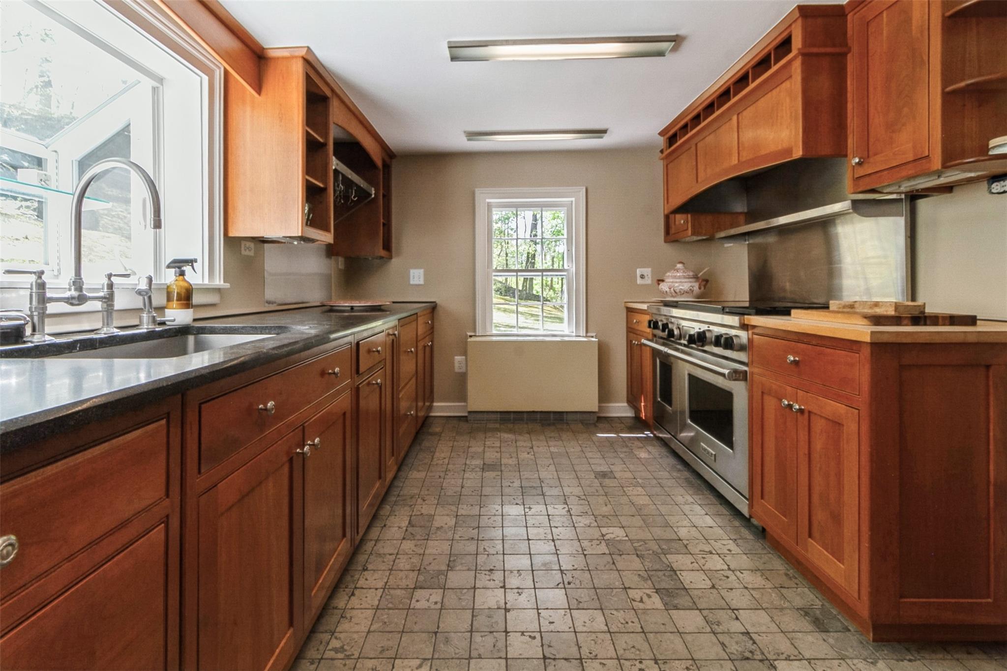 320 Illington Road, Ossining, New York image 17