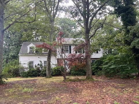 Homes For Sale - 153 Jamaica Avenue<br/> Medford, NY 11763
