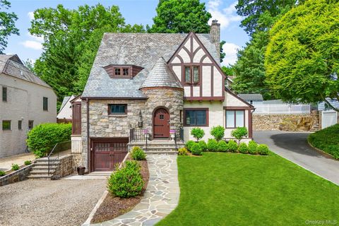 Homes For Sale - 144 Douglas Place<br/> Mount Vernon, NY 10552