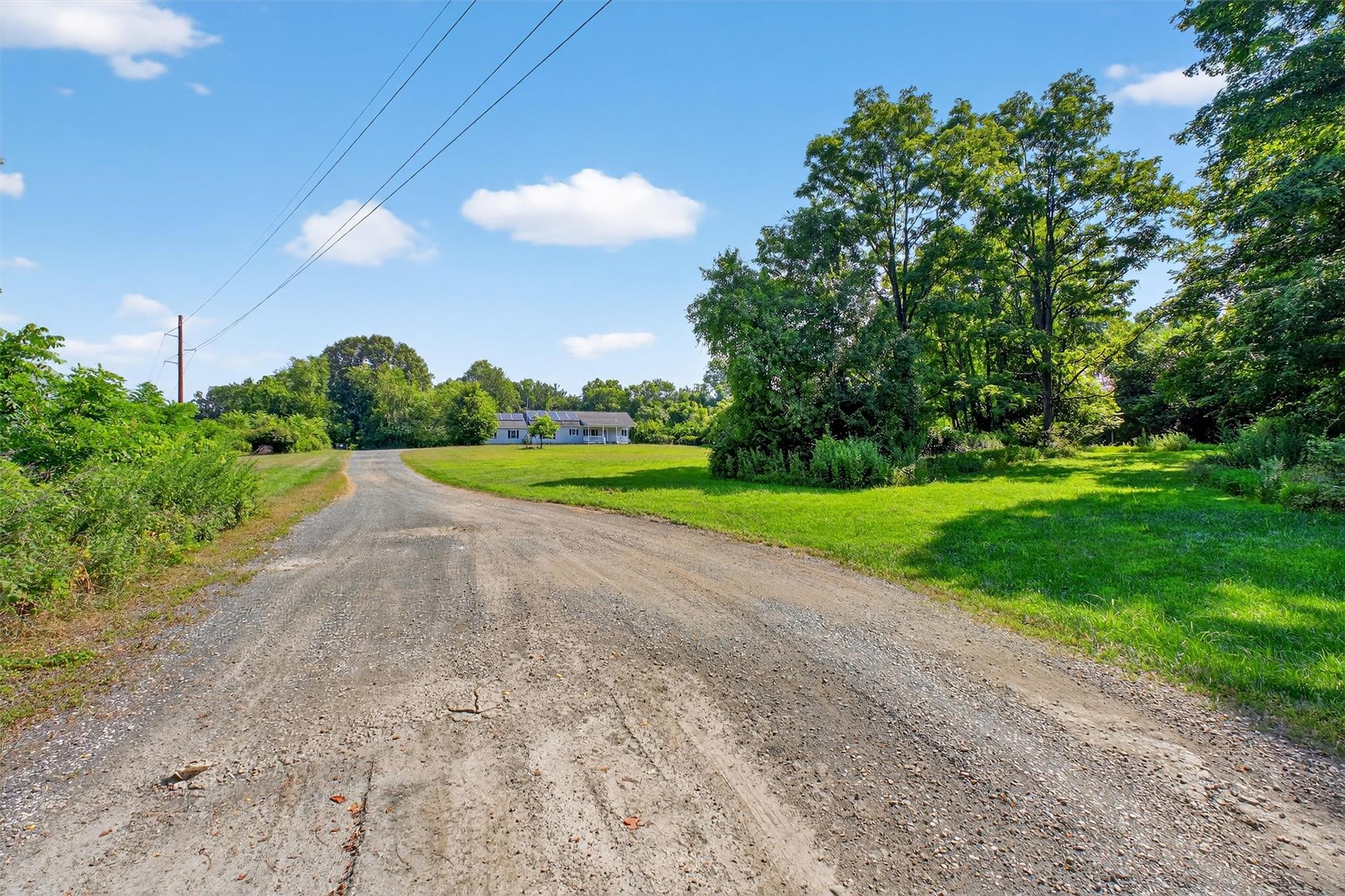 Wappingers Falls, New York 12590, United States, 3 Bedrooms Bedrooms, ,2 BathroomsBathrooms,Residential,Pending,180519