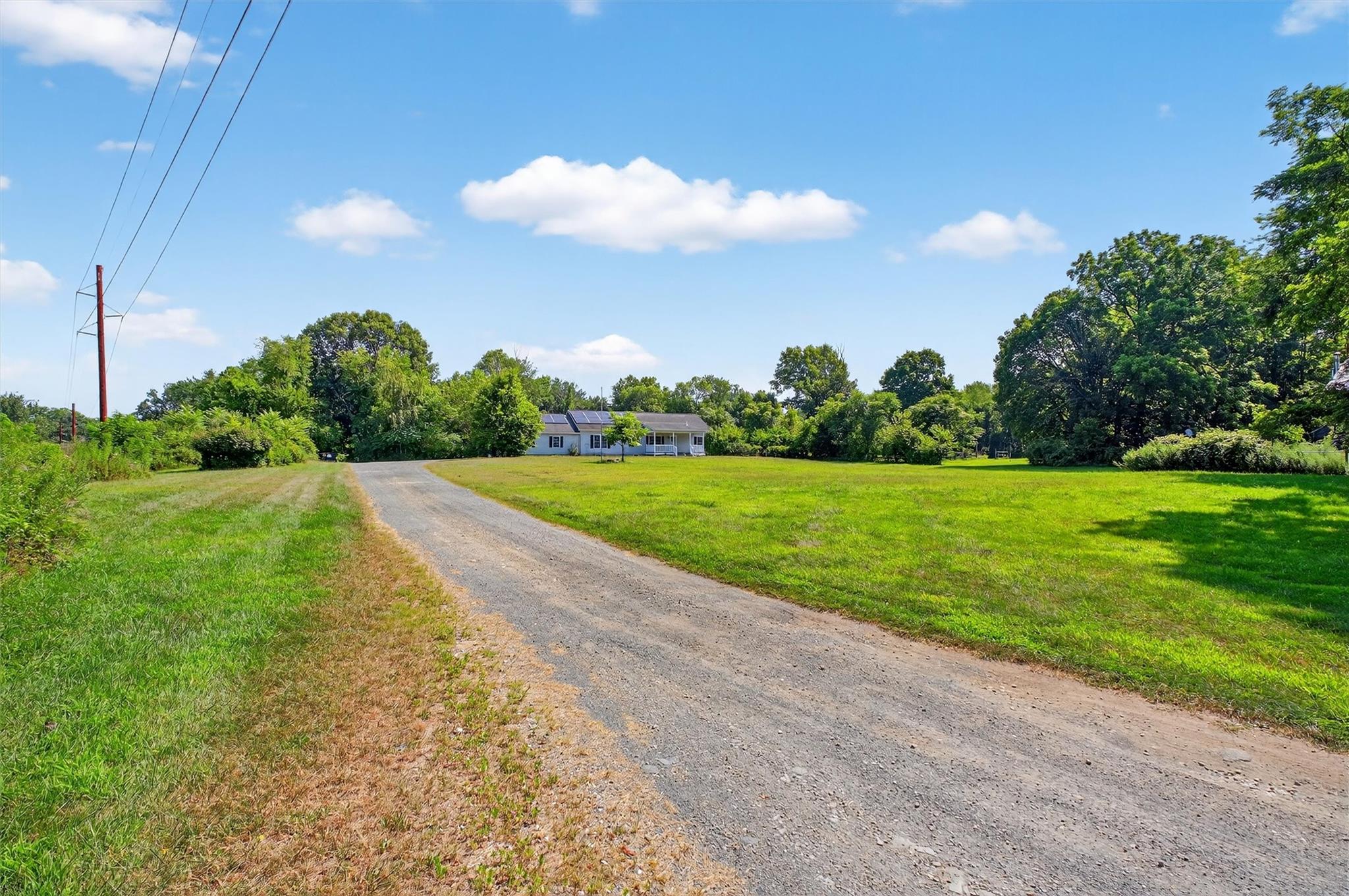 Wappingers Falls, New York 12590, United States, 3 Bedrooms Bedrooms, ,2 BathroomsBathrooms,Residential,Pending,180519