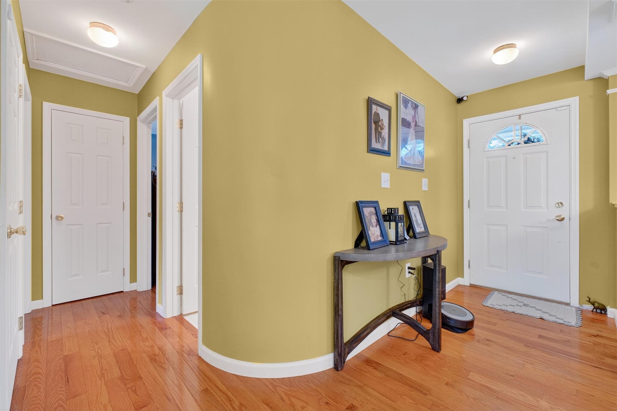 Wappingers Falls, New York 12590, United States, 3 Bedrooms Bedrooms, ,2 BathroomsBathrooms,Residential,Pending,180519