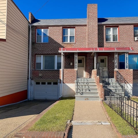 Multifamily For Sale - 644 Autumn Avenue<br/> Brooklyn, NY 11208