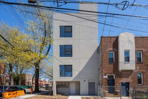 Multifamily For Sale - 3650 Bronxwood Avenue<br/> Bronx, NY 10469