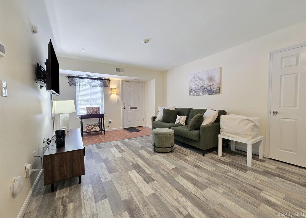 Photo of 11 Navajo Court #11, Coram, NY 11727 (MLS # 965565)