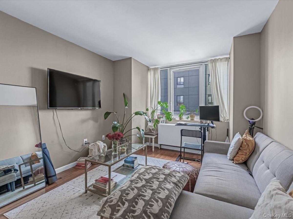 358 Grove Street 2E