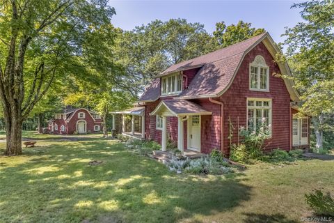 Homes For Sale - 421-423 Hillside Road<br/> Cragsmoor, NY 12420