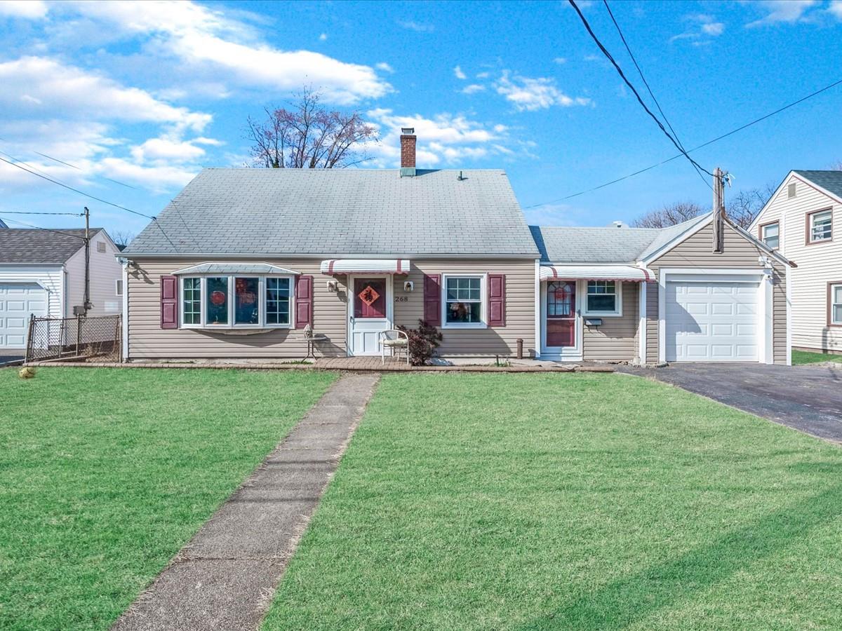 268 Fairfield Avenue, Carle Place, New York image 1