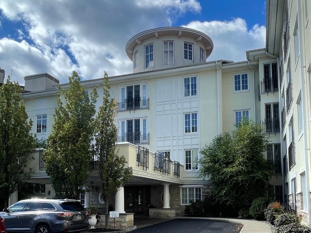 Photo of 420 Trump Park, Shrub Oak, NY 10588 (MLS # 1052643)
