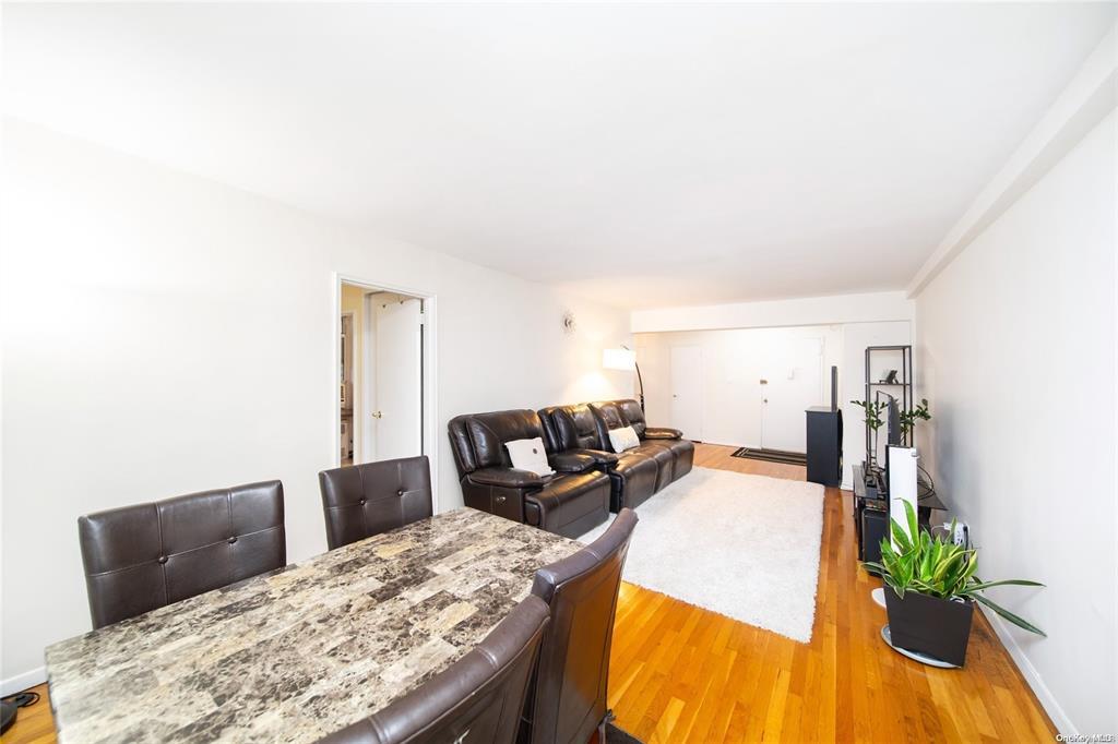 241-20 Northern Blvd #5E, Douglaston, New York image 9