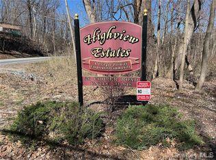 Photo of 26 Cooper RD #403, Poughkeepsie, NY 12603 (MLS # 1044762)