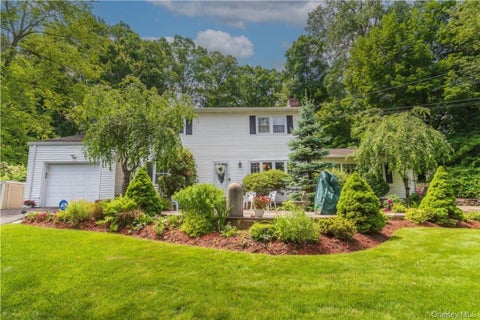 Homes For Sale - 129 Linden Lane<br/> Monroe, NY 10950