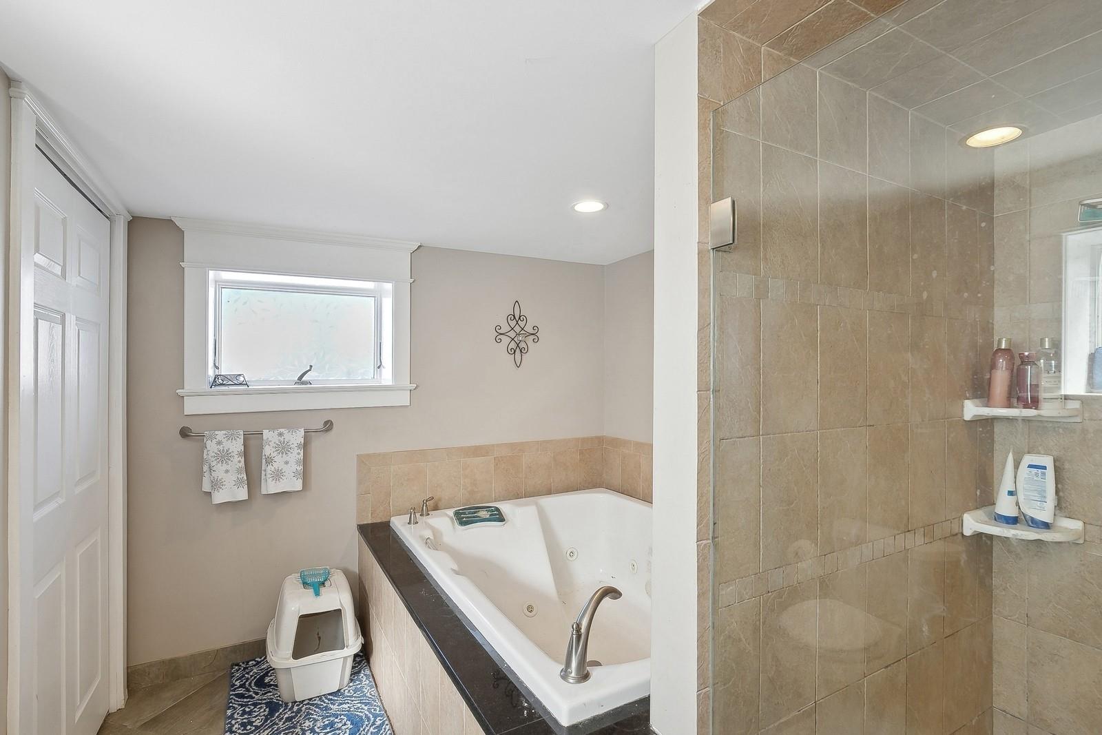 32 E 1st Street, Freeport, New York image 19