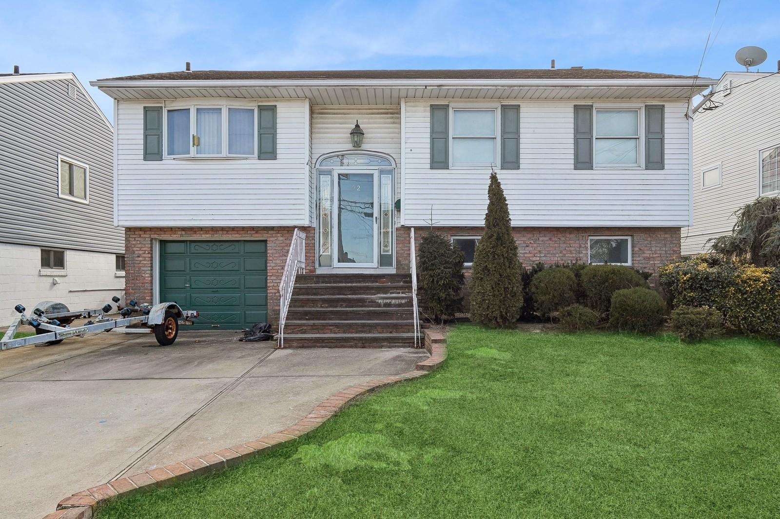 32 E 1st Street, Freeport, New York image 1