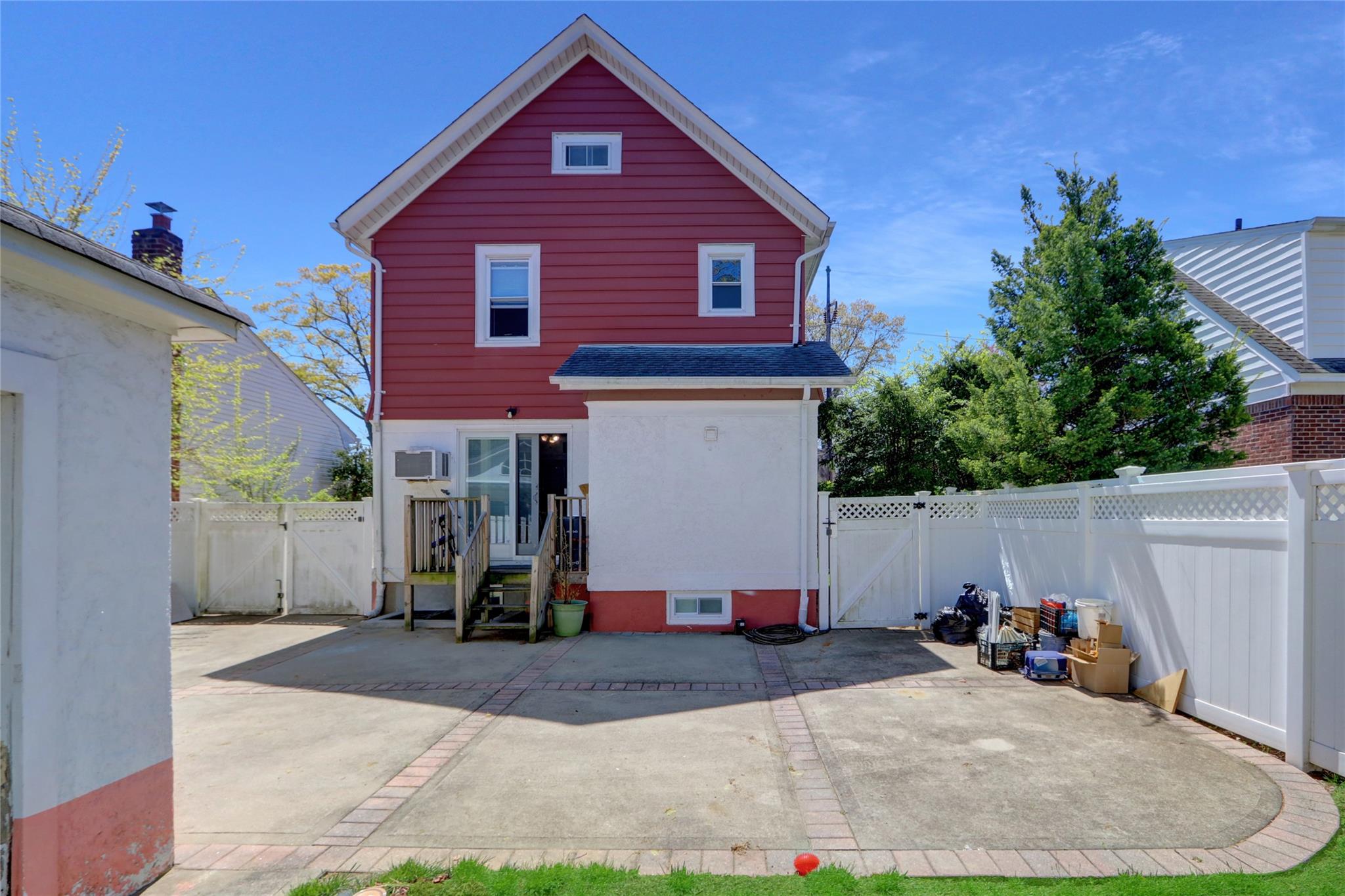 273 E Beverly Parkway, Valley Stream, New York image 7