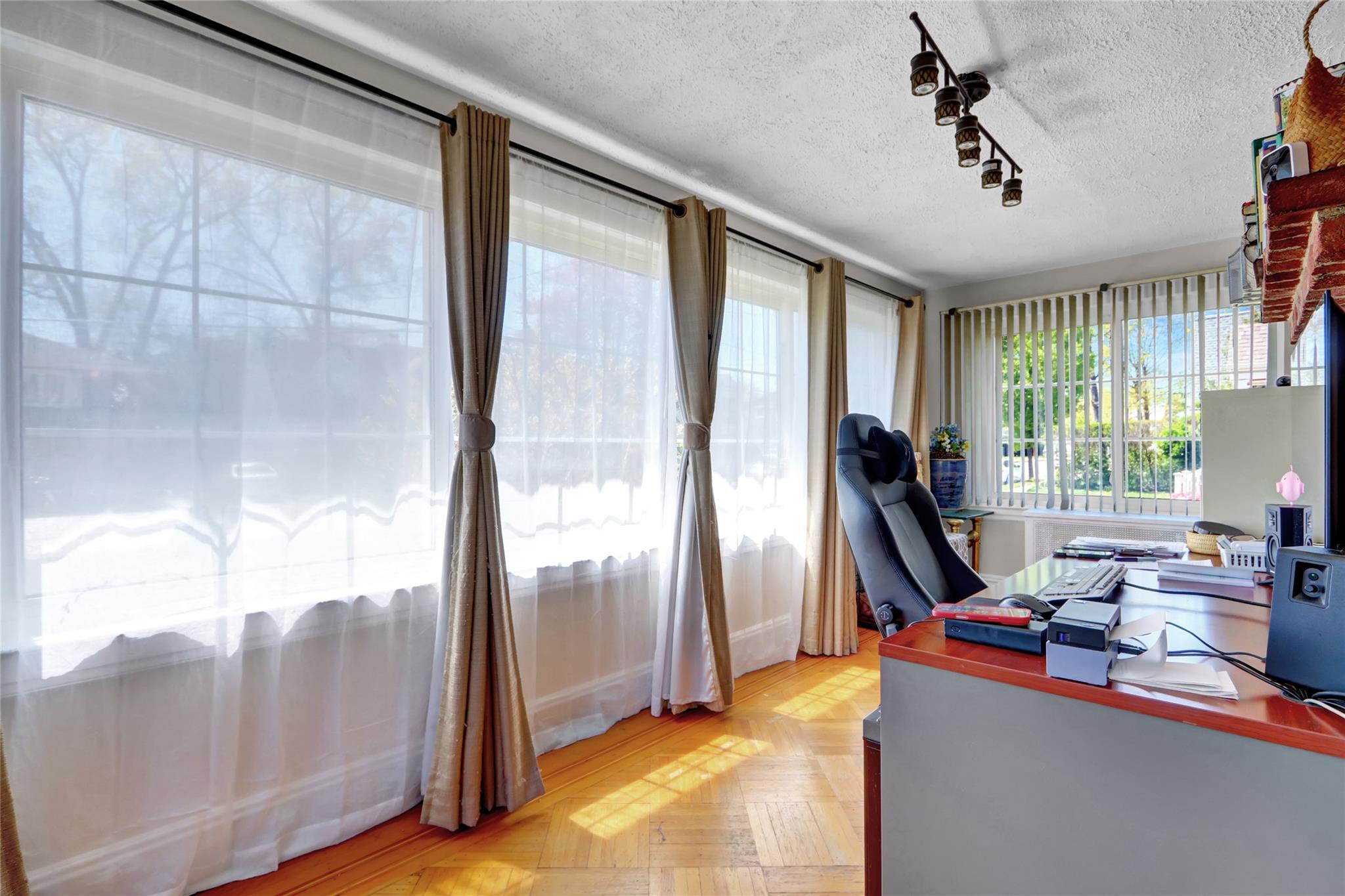 273 E Beverly Parkway, Valley Stream, New York image 8