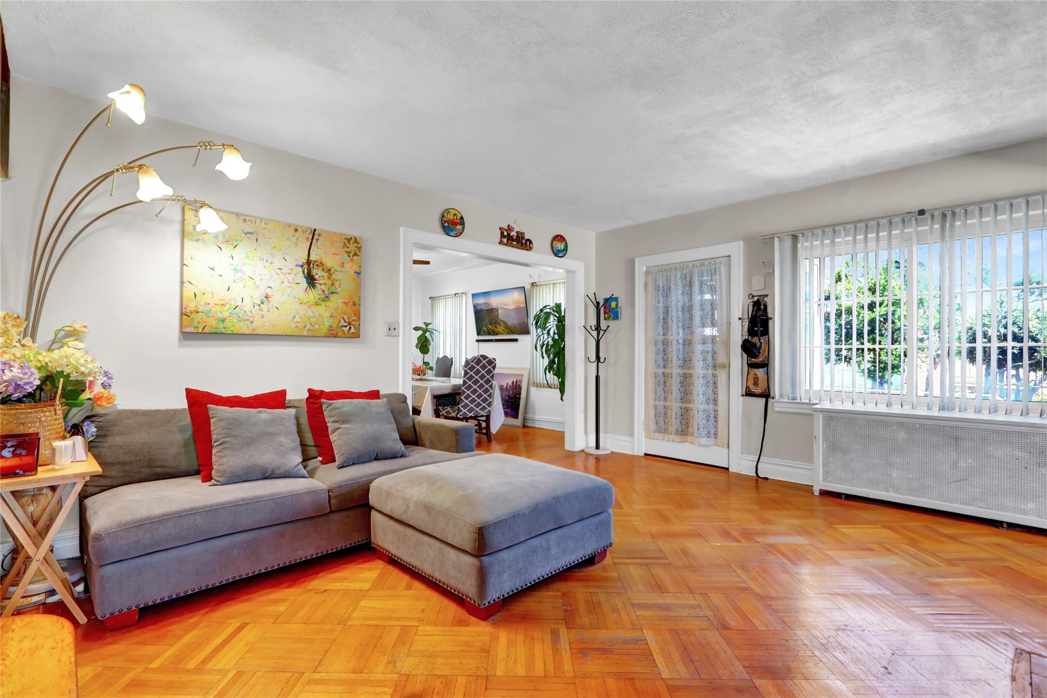 273 E Beverly Parkway, Valley Stream, New York image 13