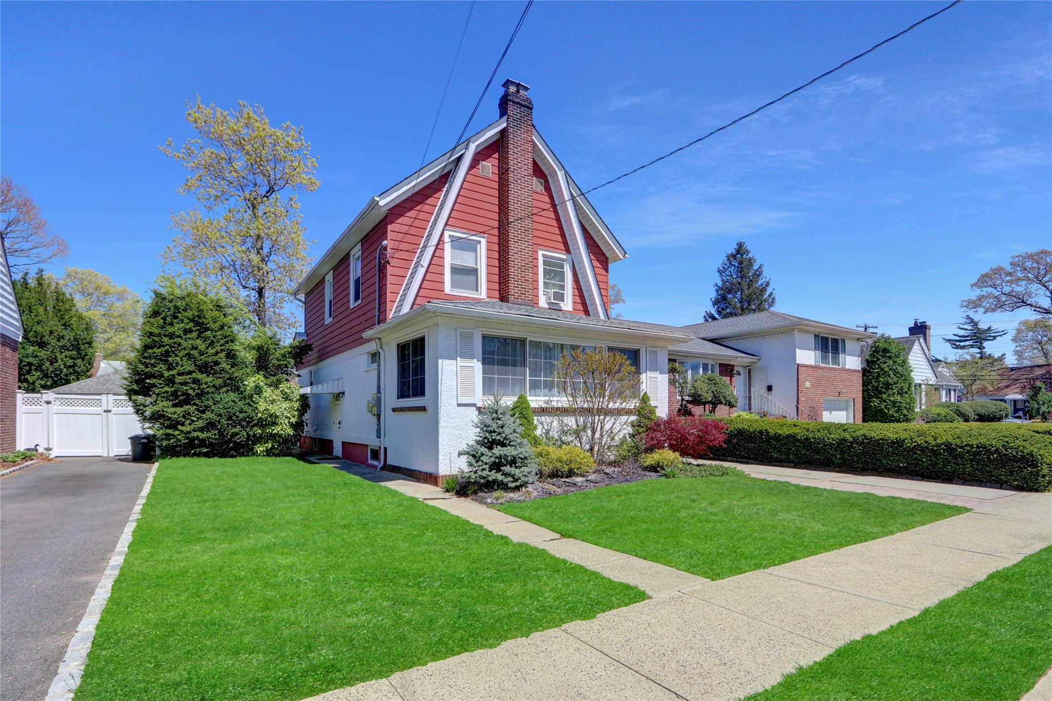 273 E Beverly Parkway, Valley Stream, New York image 4