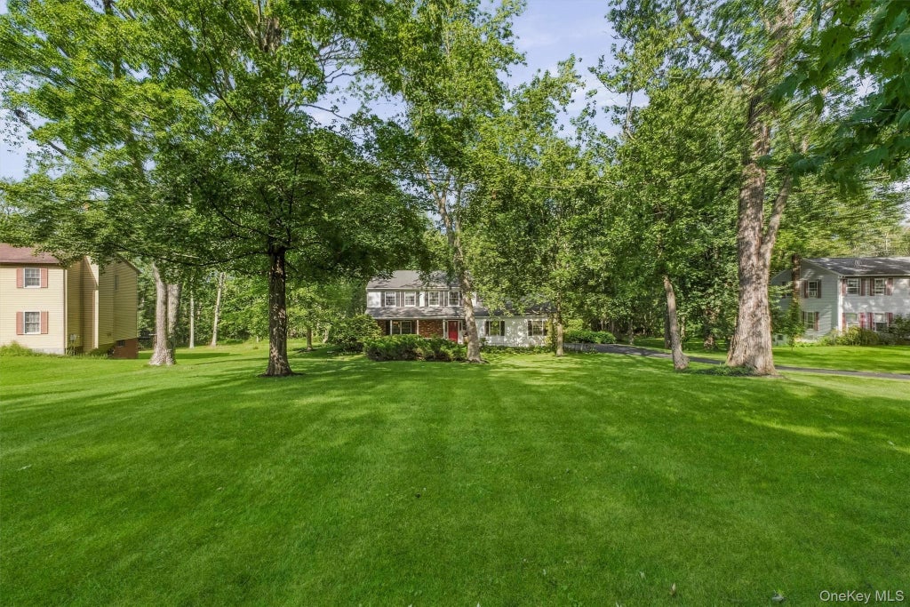 Photo of 5 Stormville Road, Hopewell Junction, NY 12533 (MLS # 1044286)