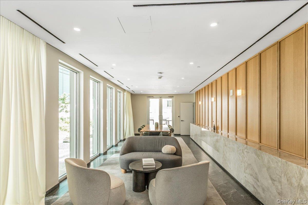 133-27 39th Avenue 5T