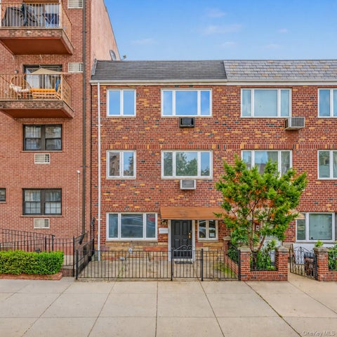 Multifamily For Sale - 3049 32nd Street<br/> Astoria, NY 11102