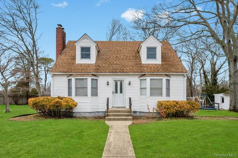 171 N Ontario Street Ronkonkoma NY 11779