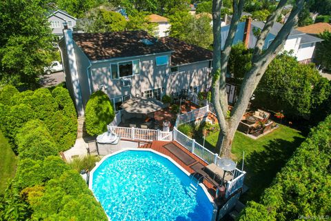 14 Jane Drive Old Bethpage NY 11804