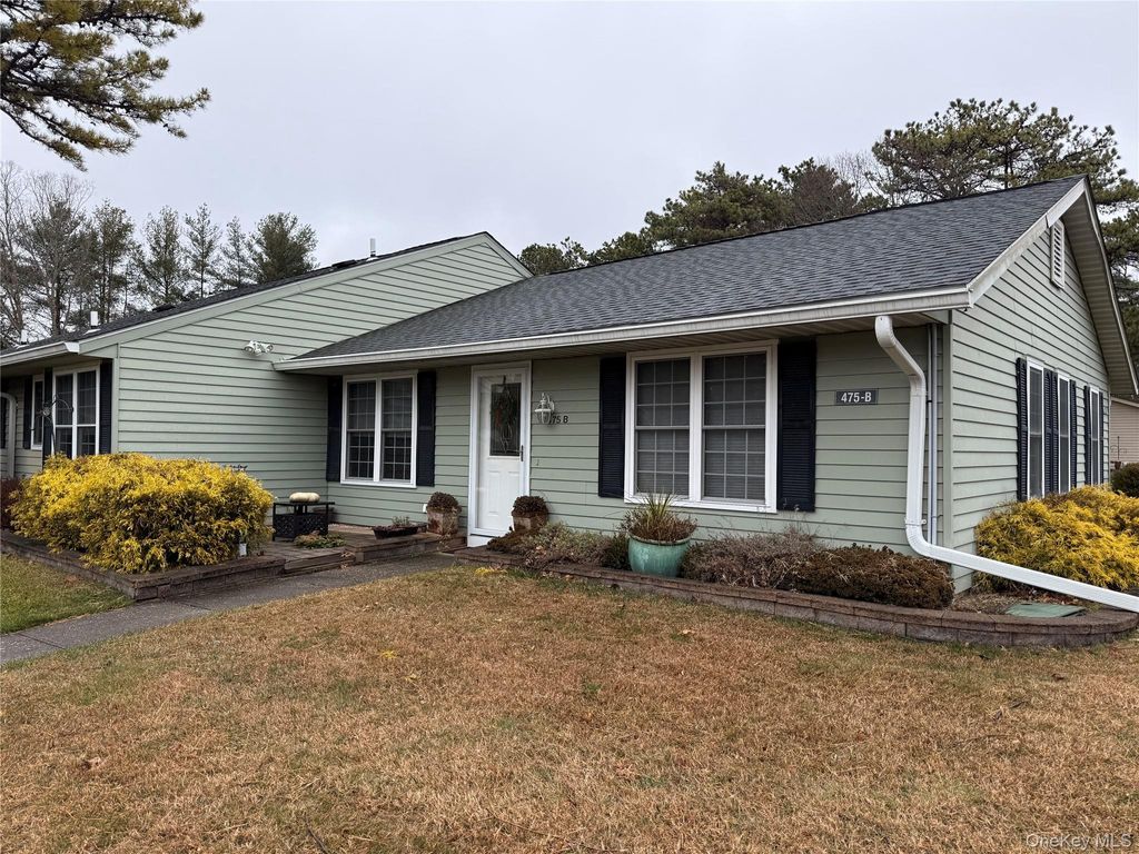 Photo of 475 Darwen Drive #B, Ridge, NY 11961 (MLS # 946203)