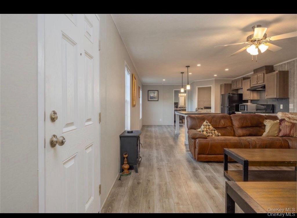 37 Windward