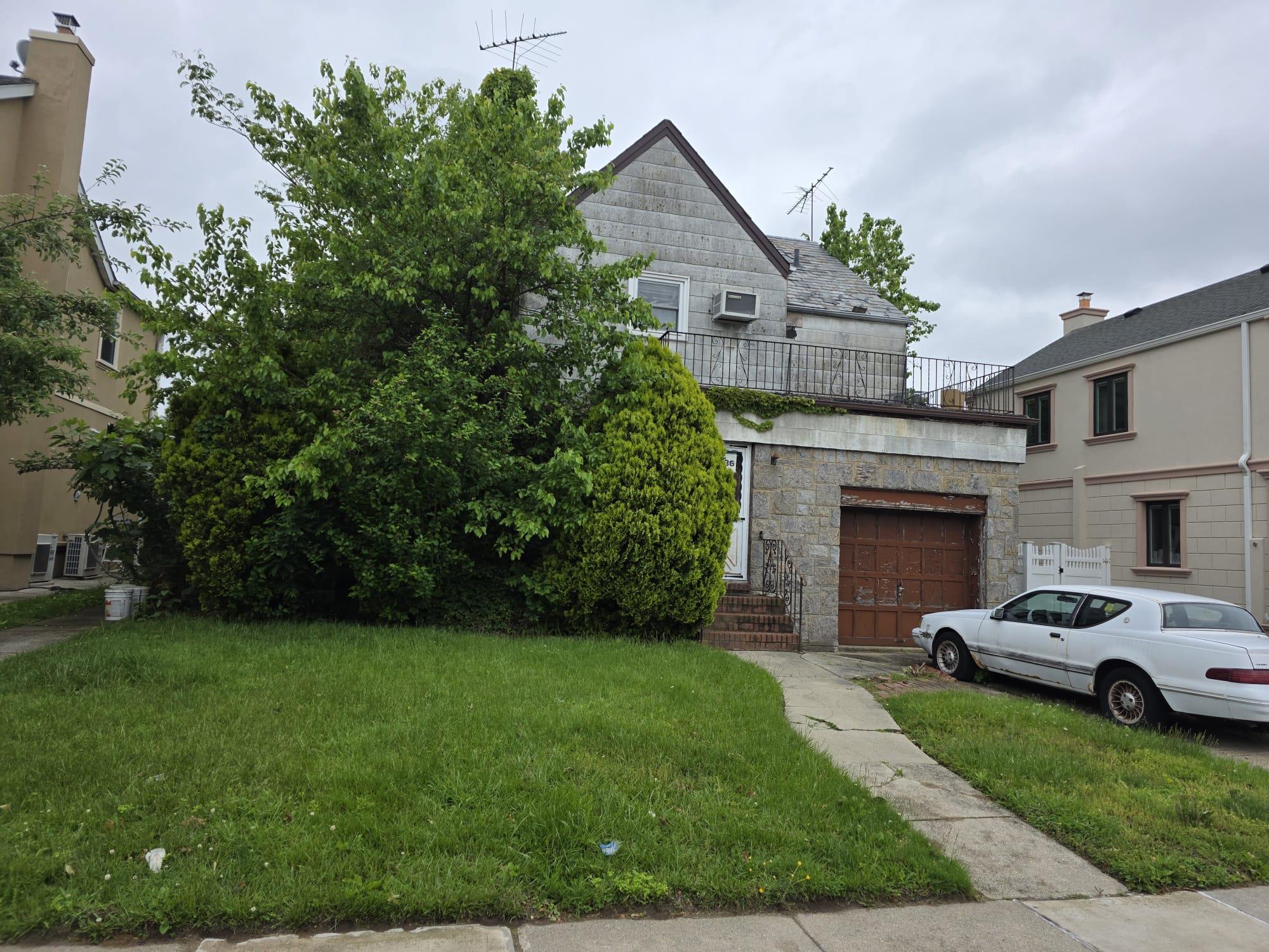 Property for Sale at 173rd Street, Fresh Meadows, Queens, NY - Bedrooms: 3 
Bathrooms: 2 
Rooms: 5  - $1,220,000