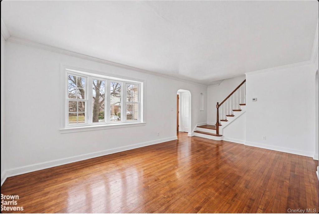 Photo of 96 Nassau Street, Elmont, NY 11003 (MLS # 998963)