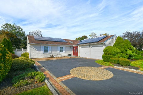 Homes For Sale - 22 Apple Blossom Lane<br/> Suffolk County, East Patchogue, NY 11772
