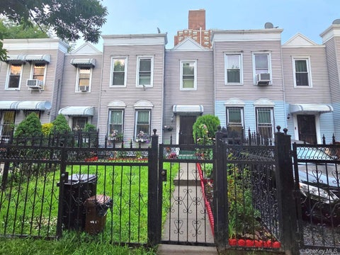 Homes For Sale - 1988 Vyse Avenue #APT 2<br/> Bronx, NY 10460