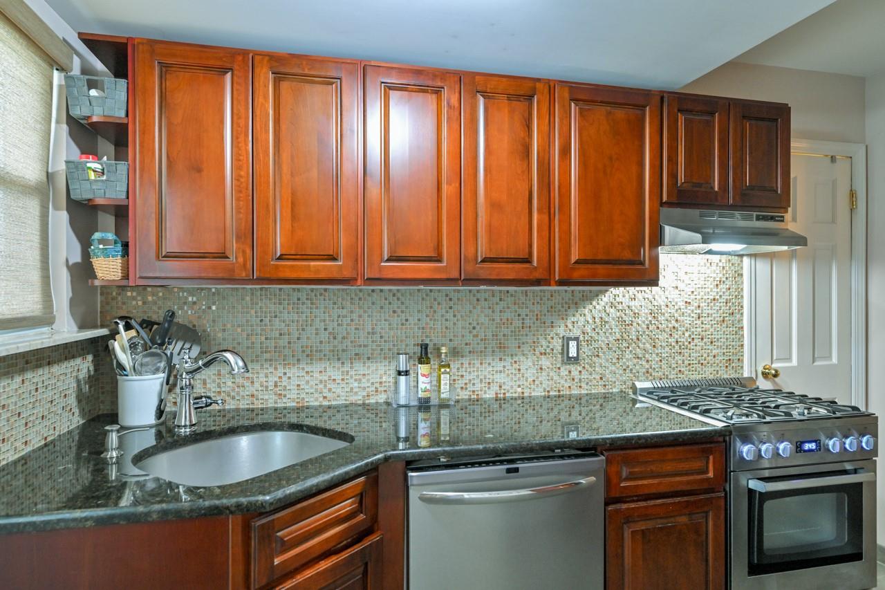 161-11 88 Street, Howard Beach, New York image 42