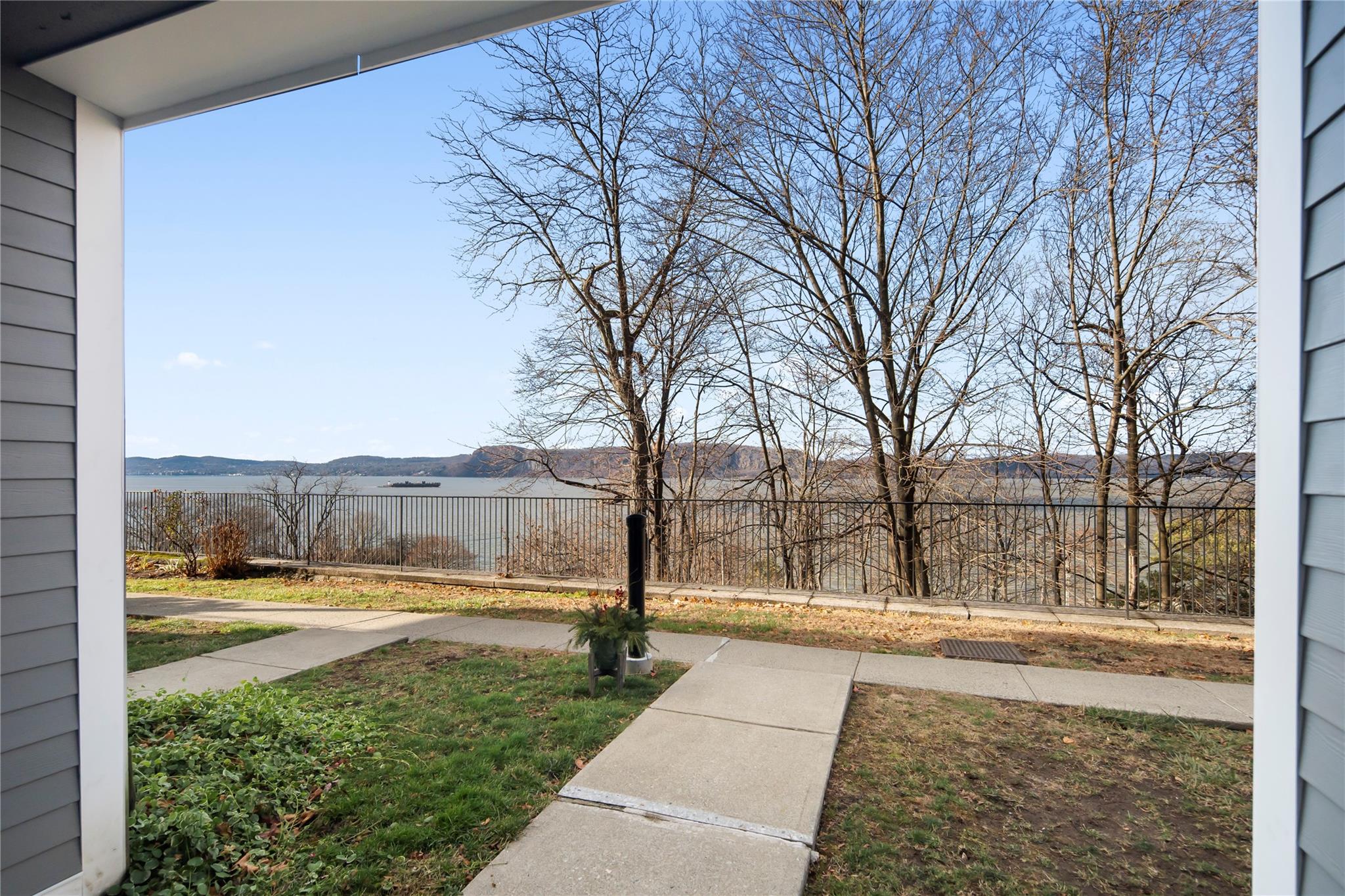 7 Hudson Point Lane, Ossining, New York image 3