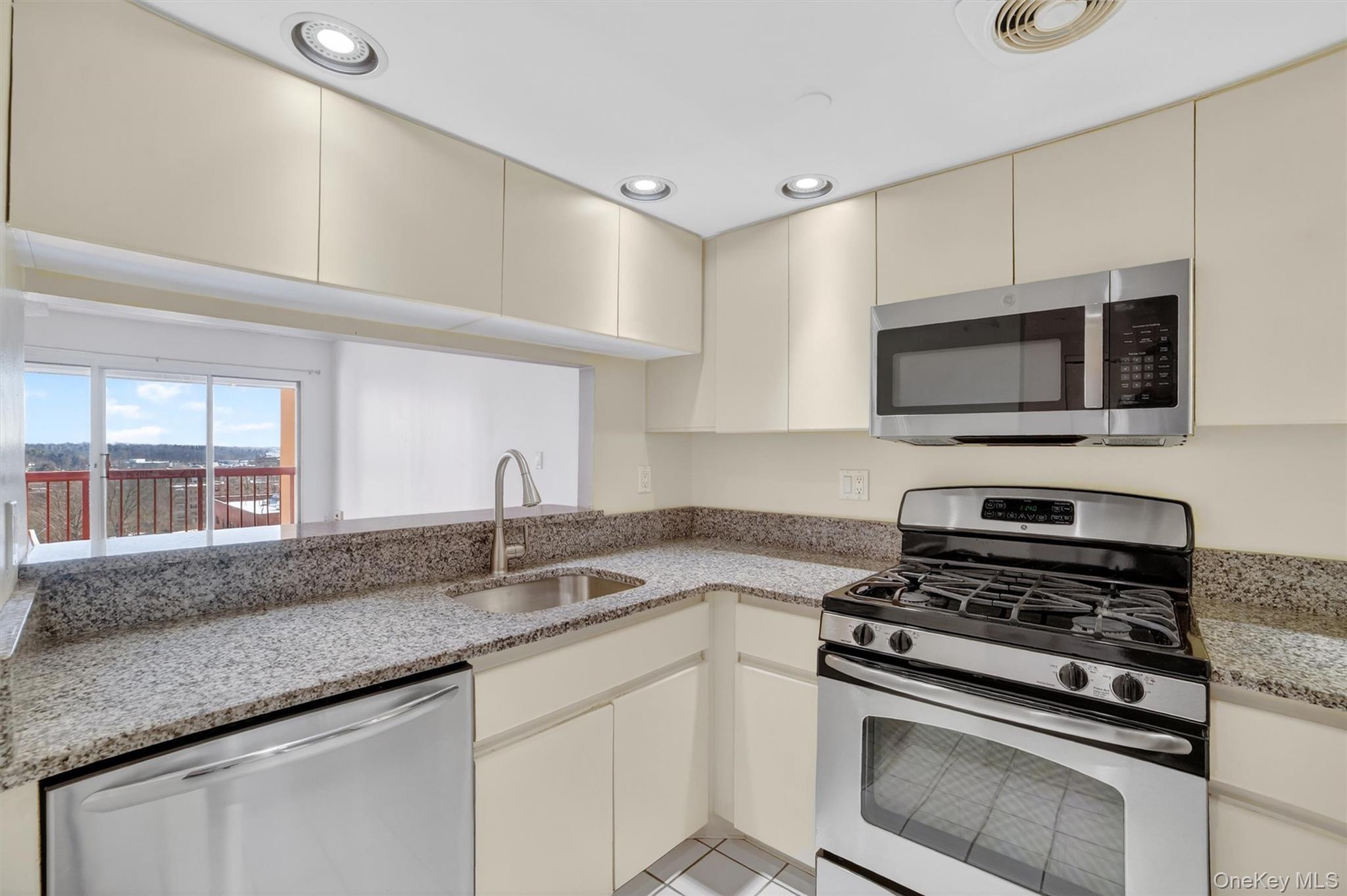 10 Stewart Place 9JW