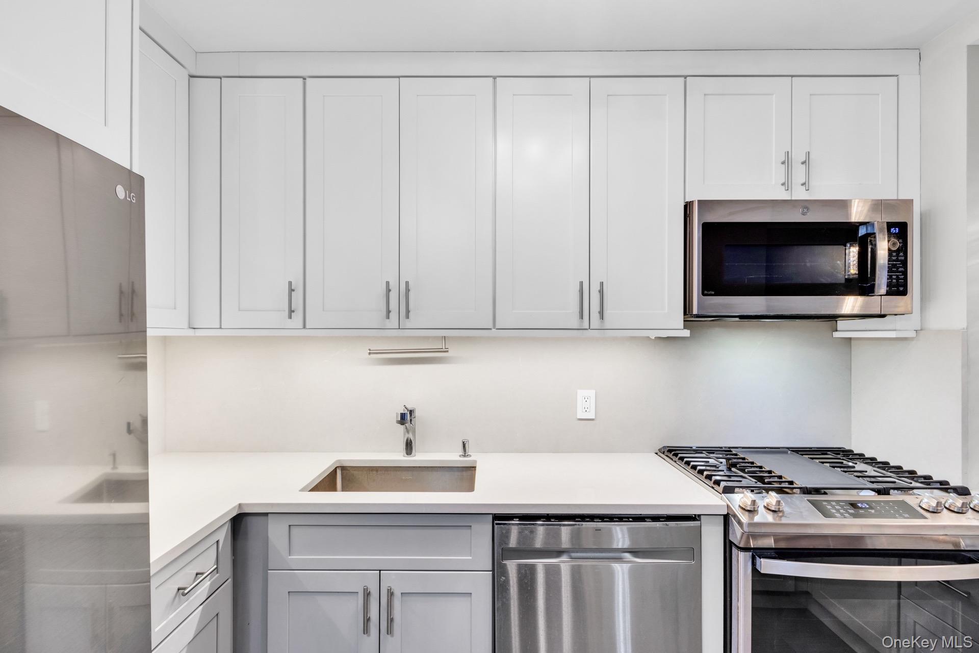 345 E 93rd Street 5J