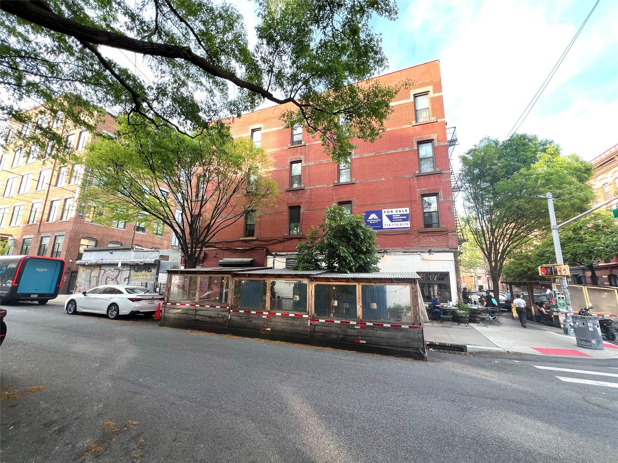 124 Bedford Avenue