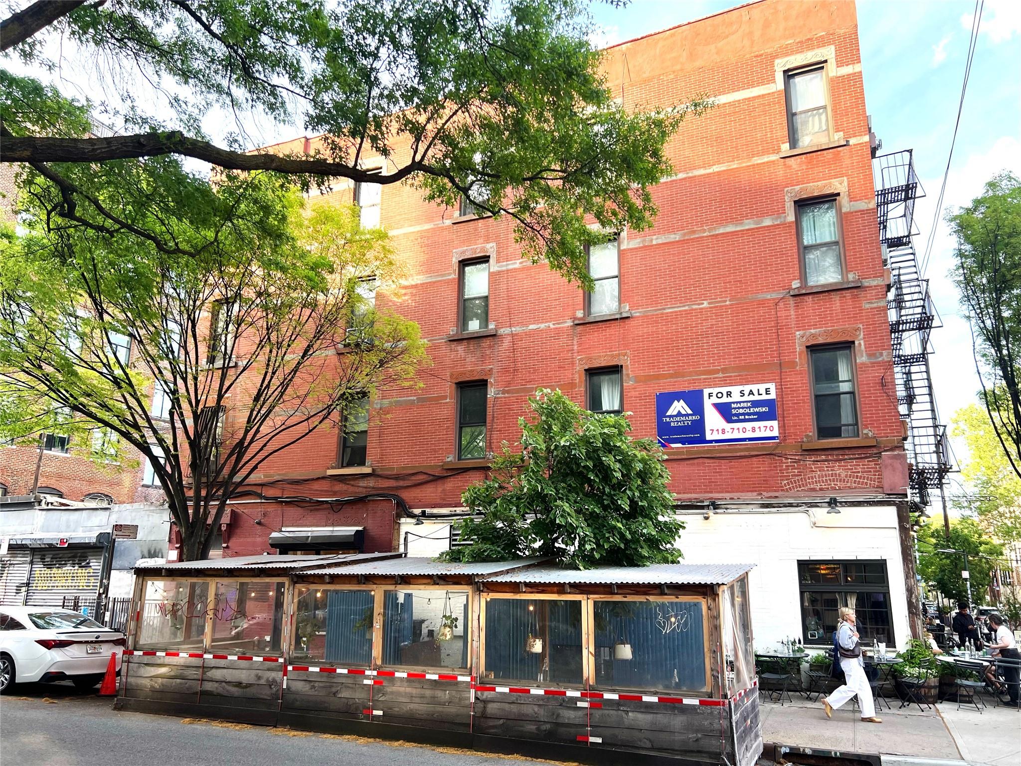 124 Bedford Avenue